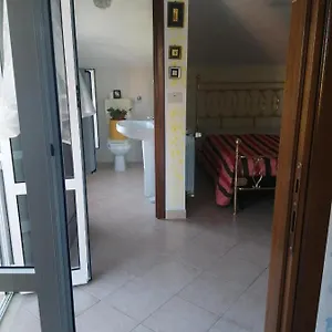 la-casa-di-apollo-san-bernardo-genoa.hotelitalianriviera.com/